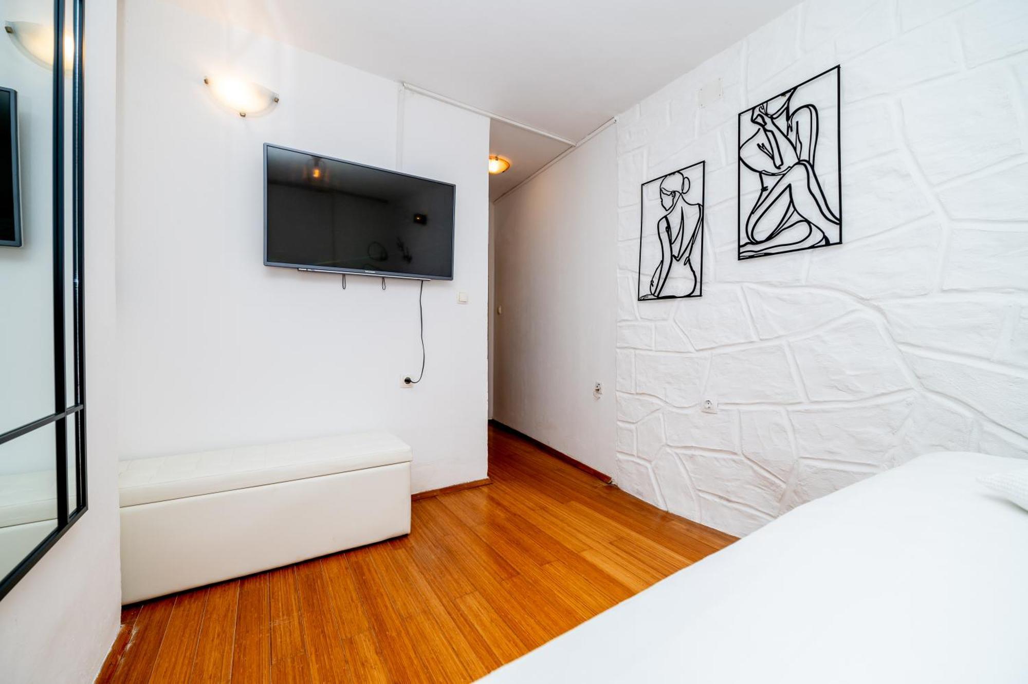 Apartments Vitoria Mali Lošinj Eksteriør bilde