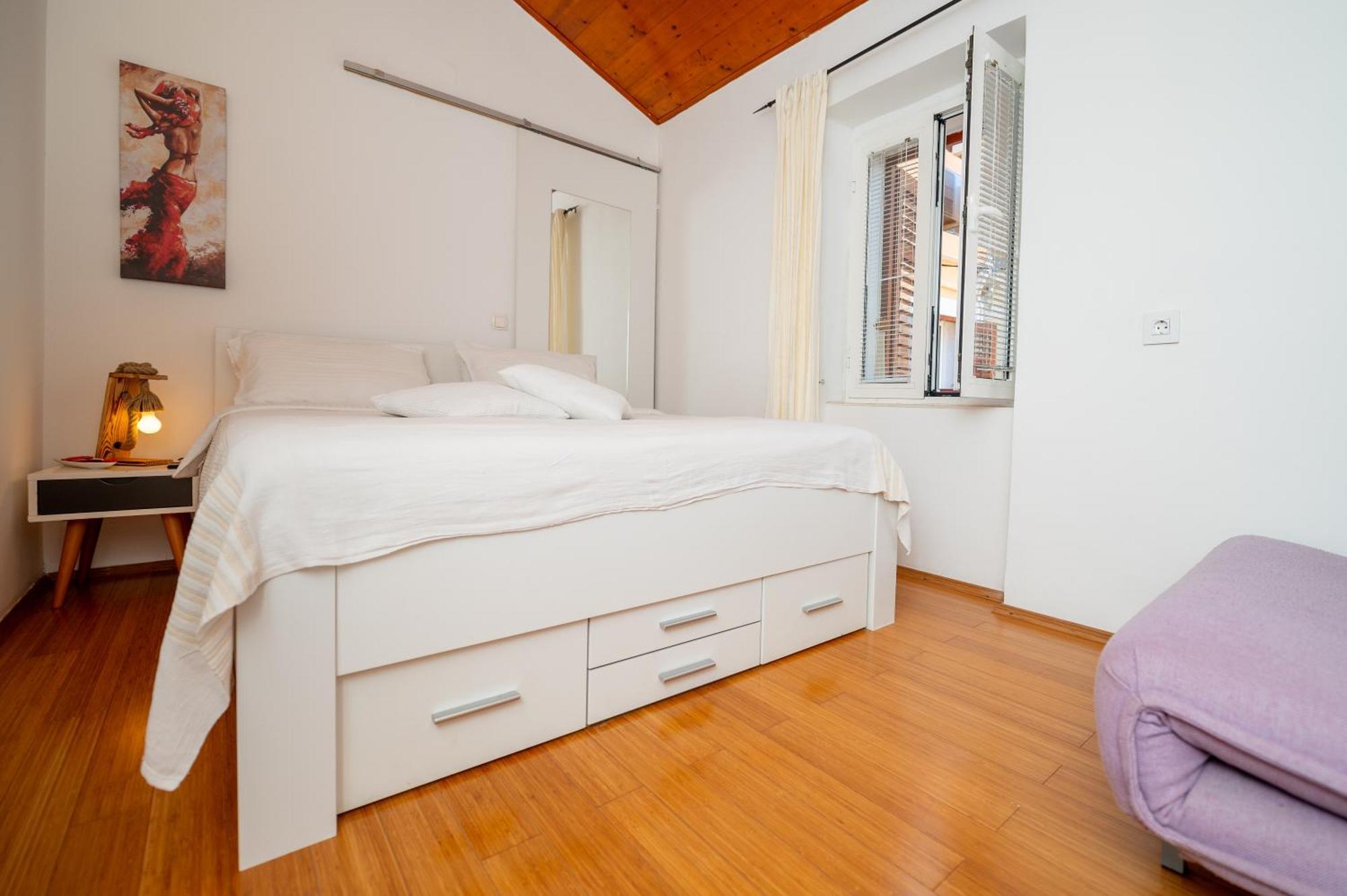 Apartments Vitoria Mali Lošinj Eksteriør bilde
