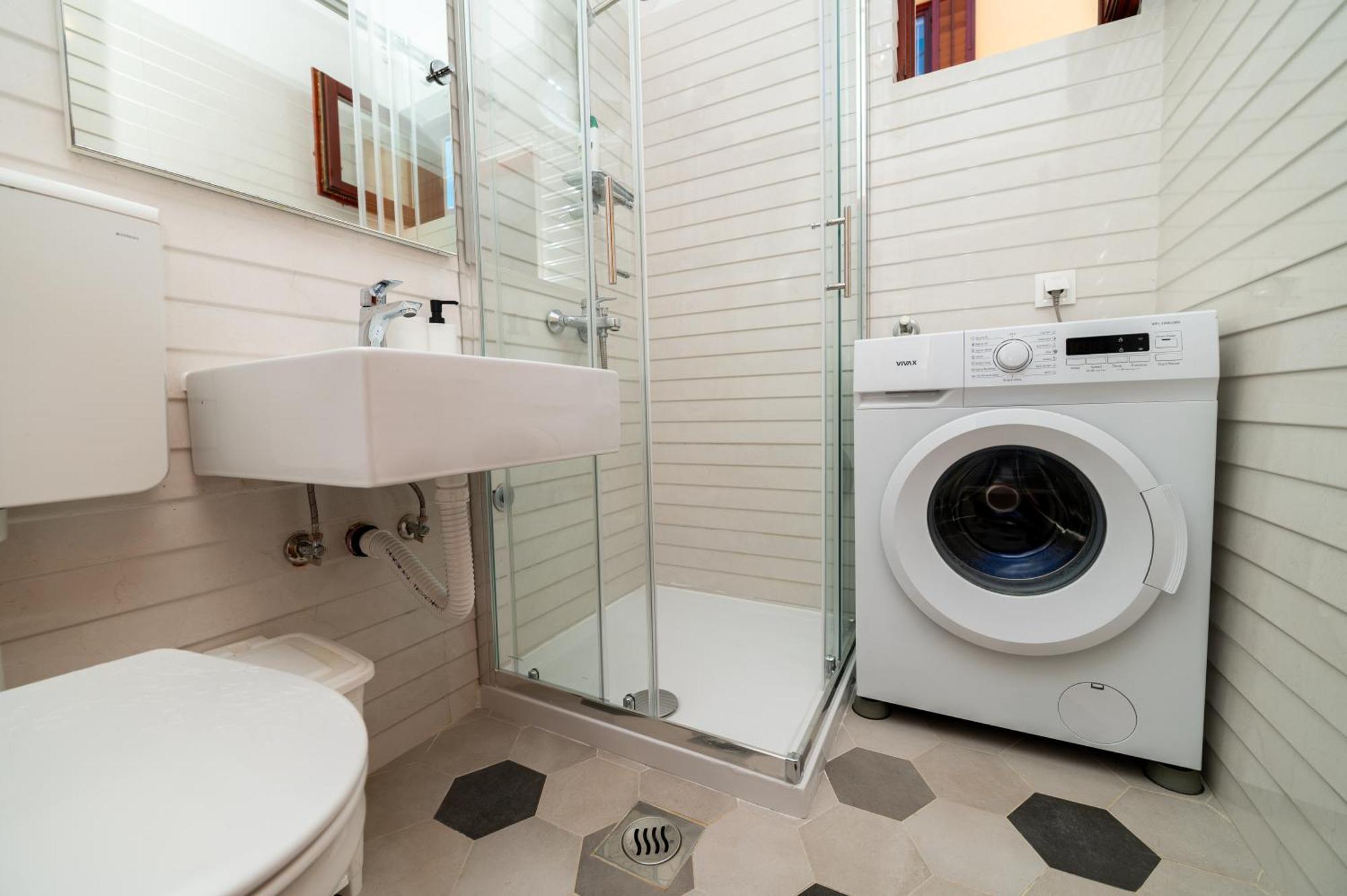 Apartments Vitoria Mali Lošinj Eksteriør bilde